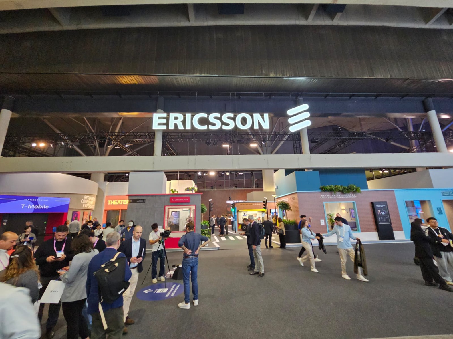 Ericsson pone al 5G Standalone en el centro de la transformación digital y presenta avances en 6G durante el MWC 2026